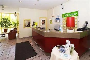 Logis Le Ribotel Hotel 2*