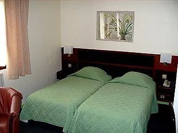 Hotel Logis Le Ribotel