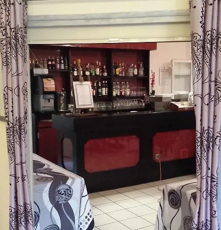 Logis Le Ribotel 2* Villars-les-Dombes