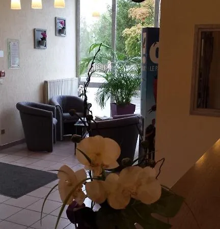 Hotel Logis Le Ribotel
