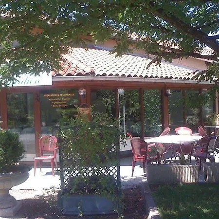 Hotel Logis Le Ribotel